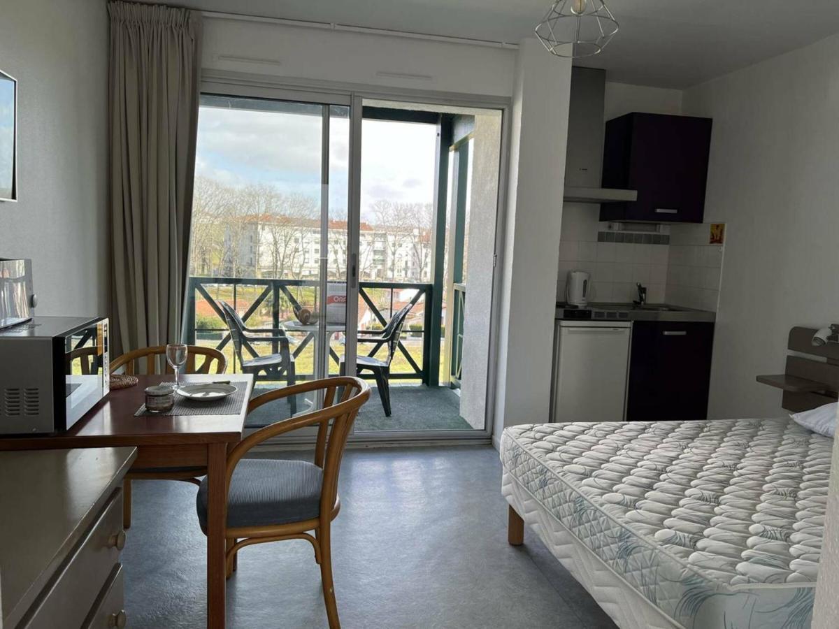 Studio Lilas A Cambo-Les-Bains : Terrasse, Parking, Proche Thermes, Internet, Animaux Acceptes - Fr-1-495-96 Экстерьер фото